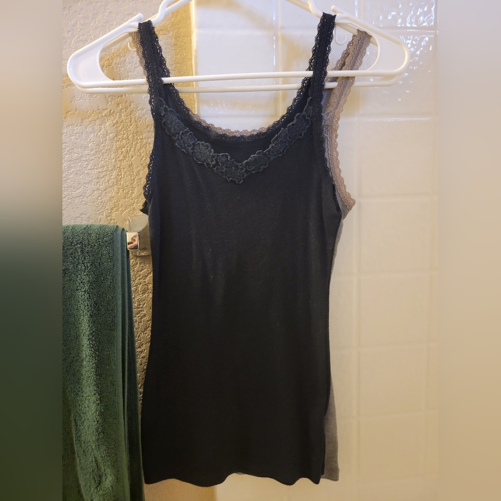 Set Of two tanks
